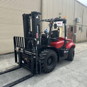 3.5 Ton Diesel 4WD Forklift Premium Package